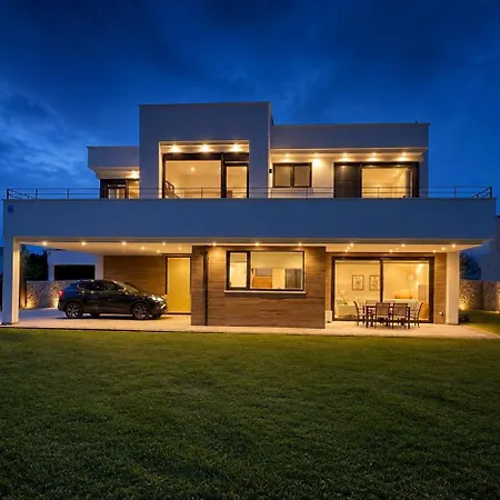 Holiday home Stylish Host Villa, Cerca De Playas Santa Cruz De Bezana